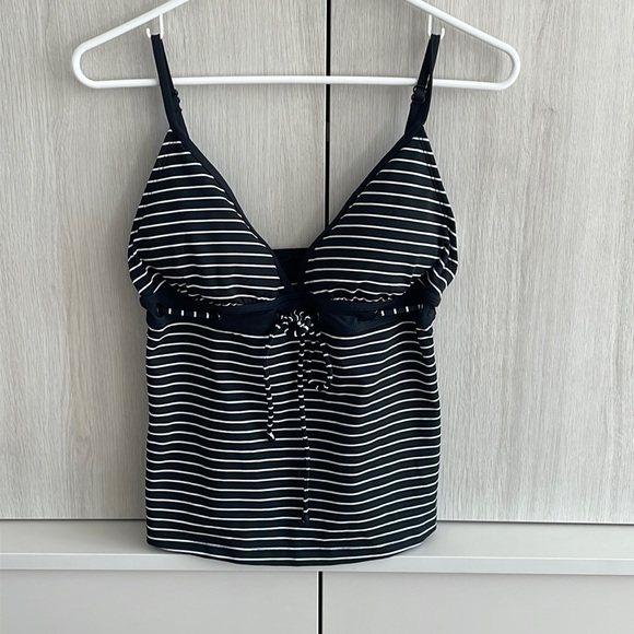 Black with white stripes tankini, Size medium - Picture 3 of 4
